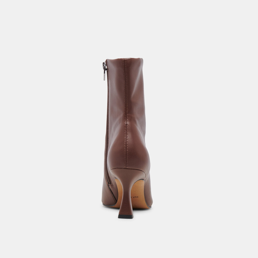 glamour boots chocolate stella