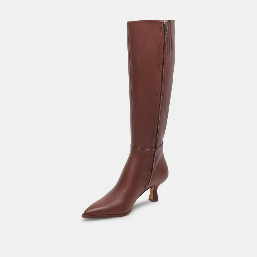 auggie stiefel aus extra weitem kalbsleder schokoladenbraun
