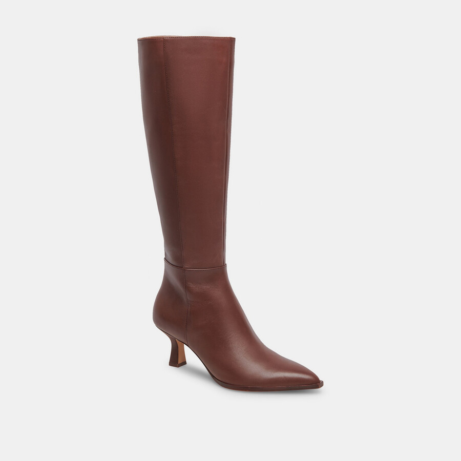 auggie stiefel aus extra weitem kalbsleder schokoladenbraun
