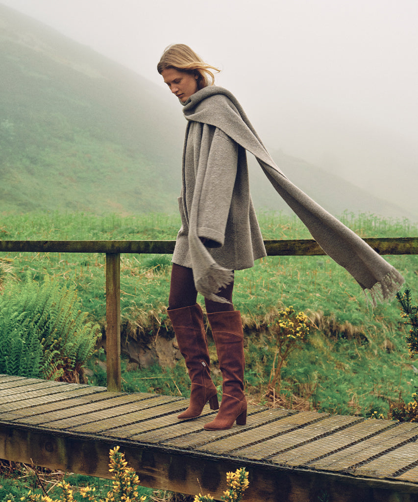 sury boots dunkelbraunes sattelbraunes wildleder