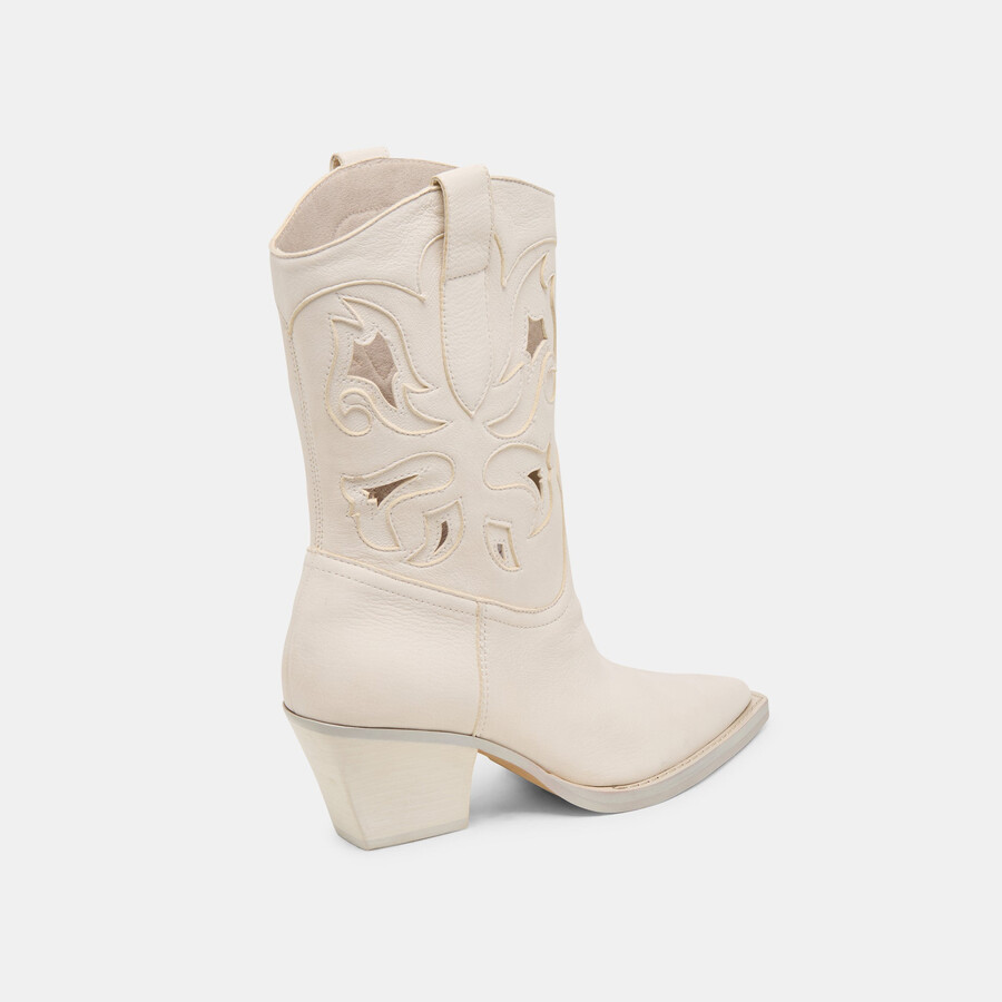 ravena boots off white nubuk