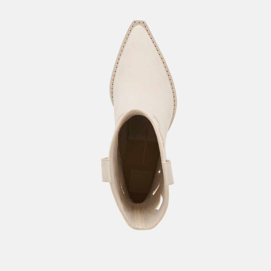 ravena boots off white nubuk