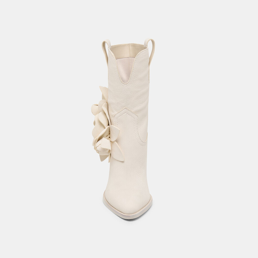 jakel boots off white nubuk