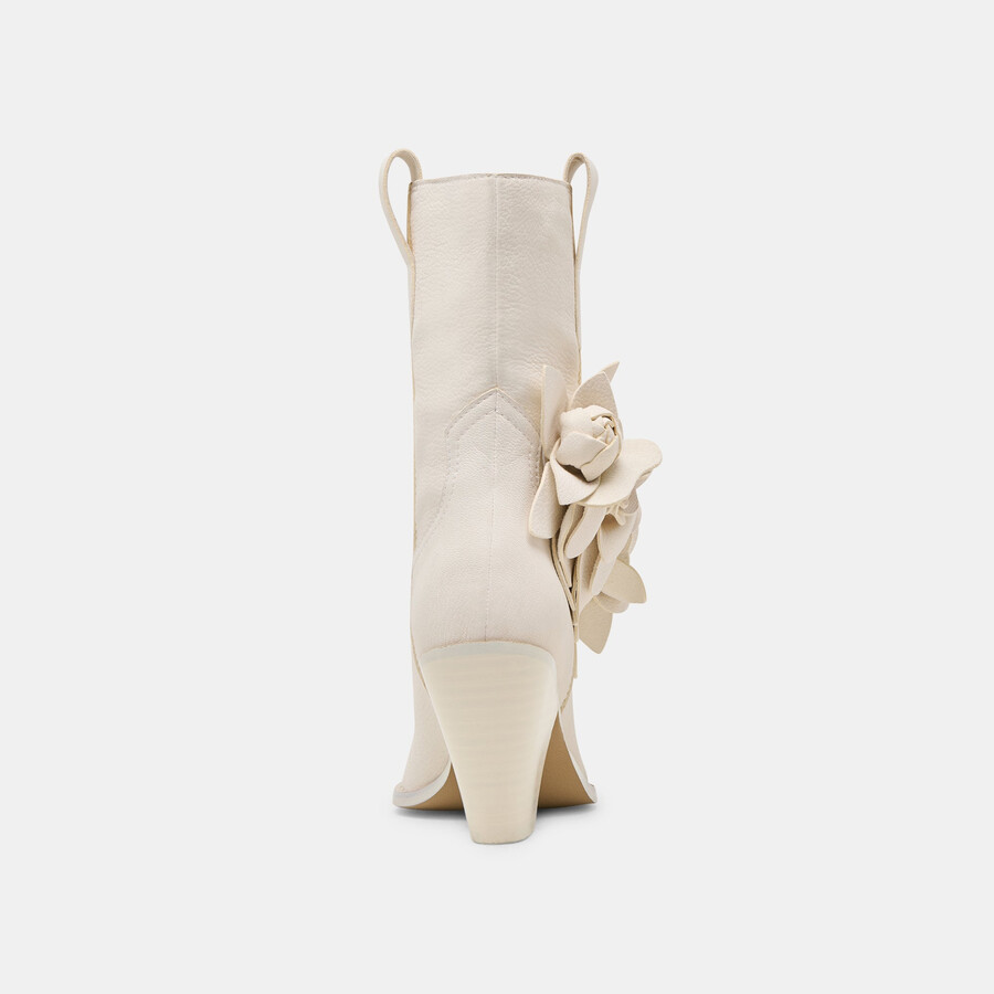 jakel boots off white nubuk