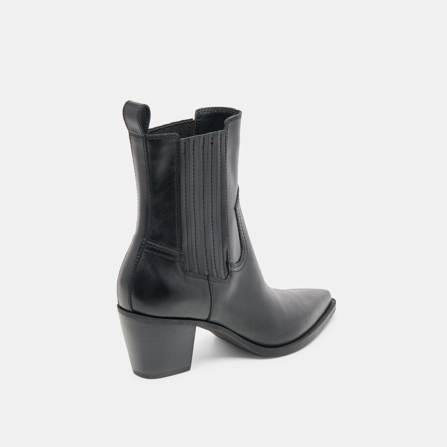 schmale stiefeletten aus schwarzem leder