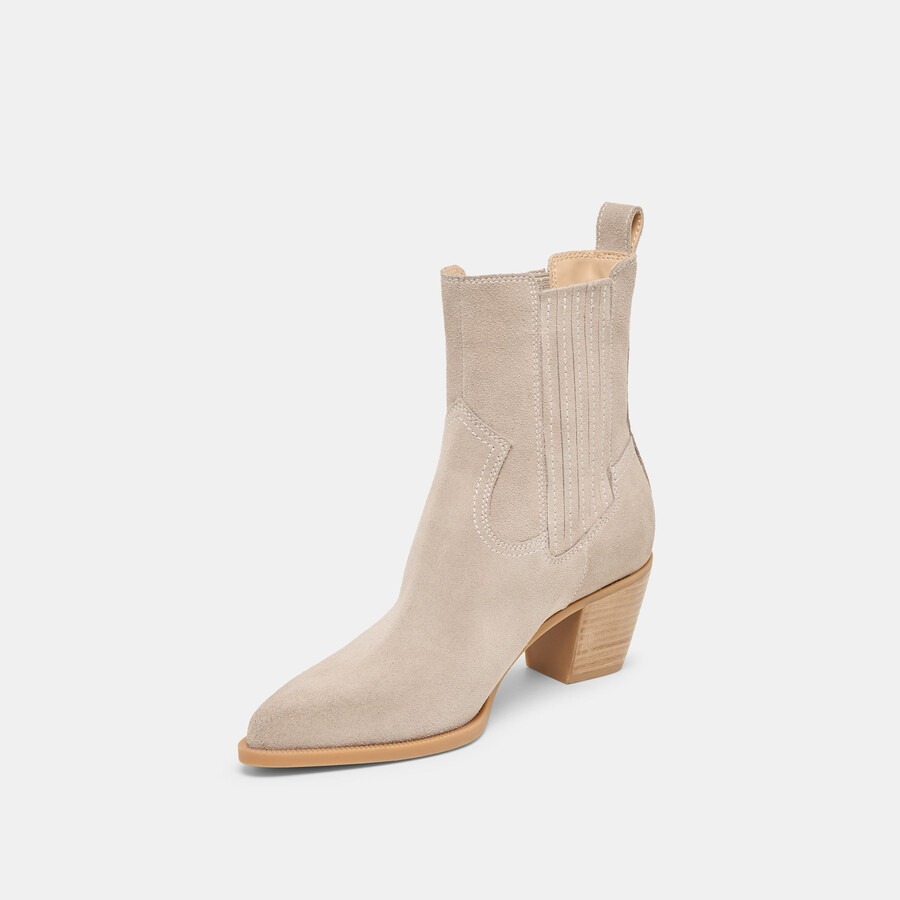 schmale stiefeletten aus taupefarbenem wildleder