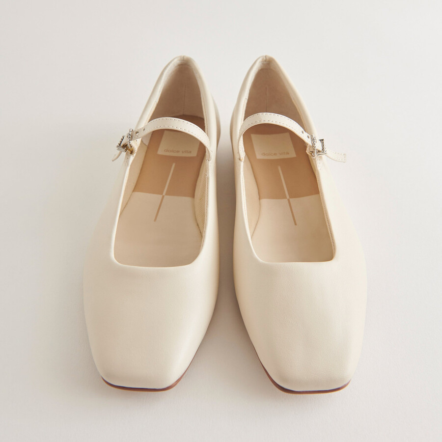 reyes ballerinas aus elfenbeinfarbenem leder