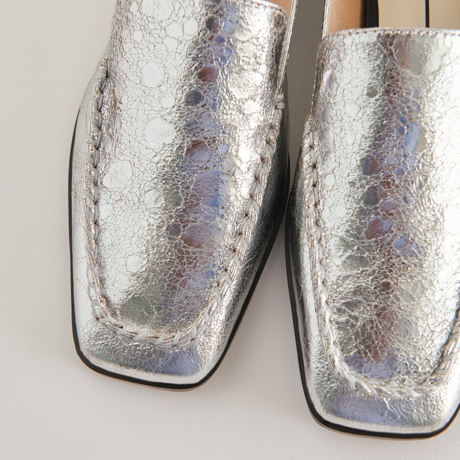 beny ballerinas aus silberfarbenem vintage-leder