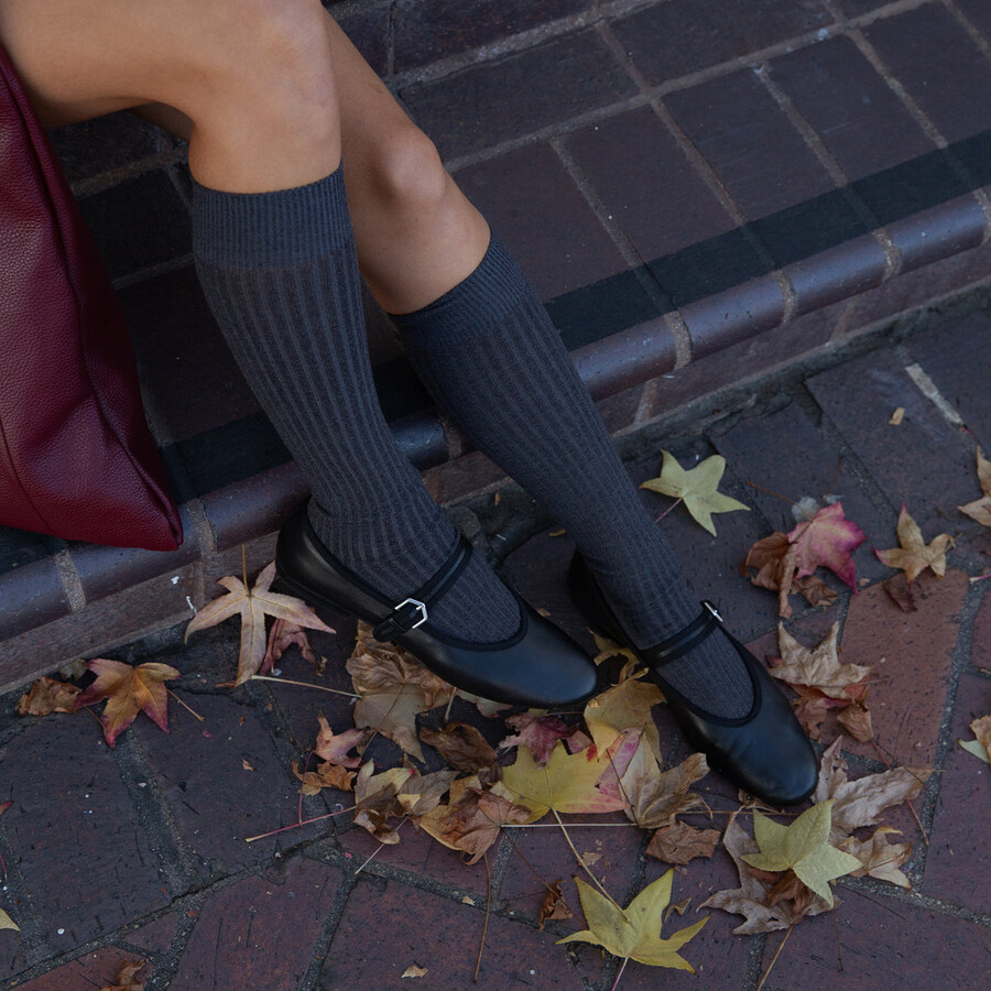 roslyn ballerinas aus schwarzem leder