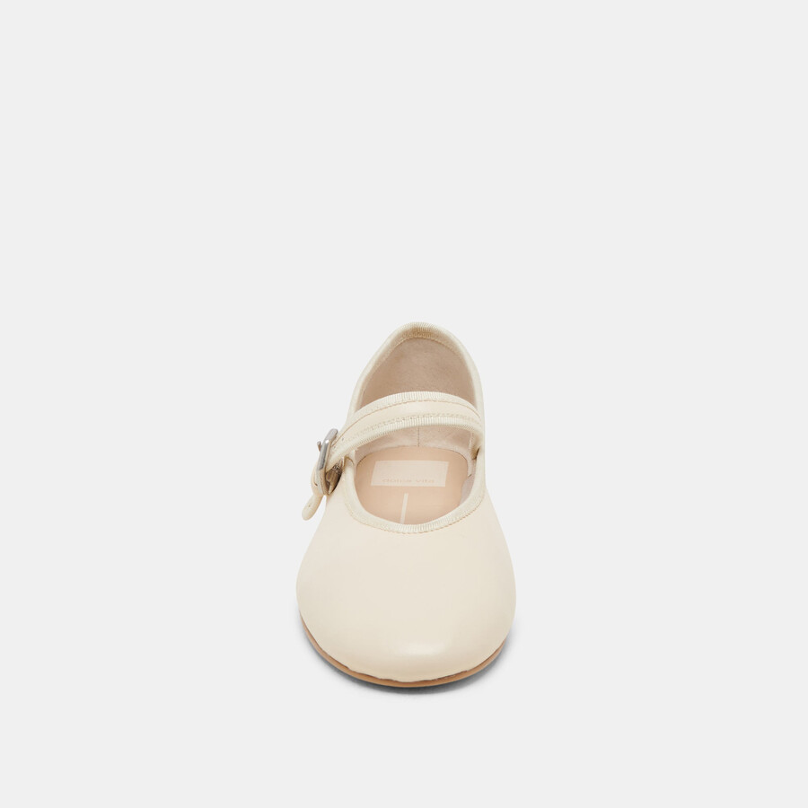 roslyn ballerinas aus cremefarbenem leder