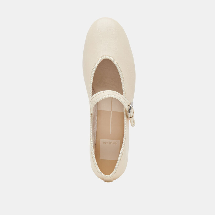 roslyn ballerinas aus cremefarbenem leder