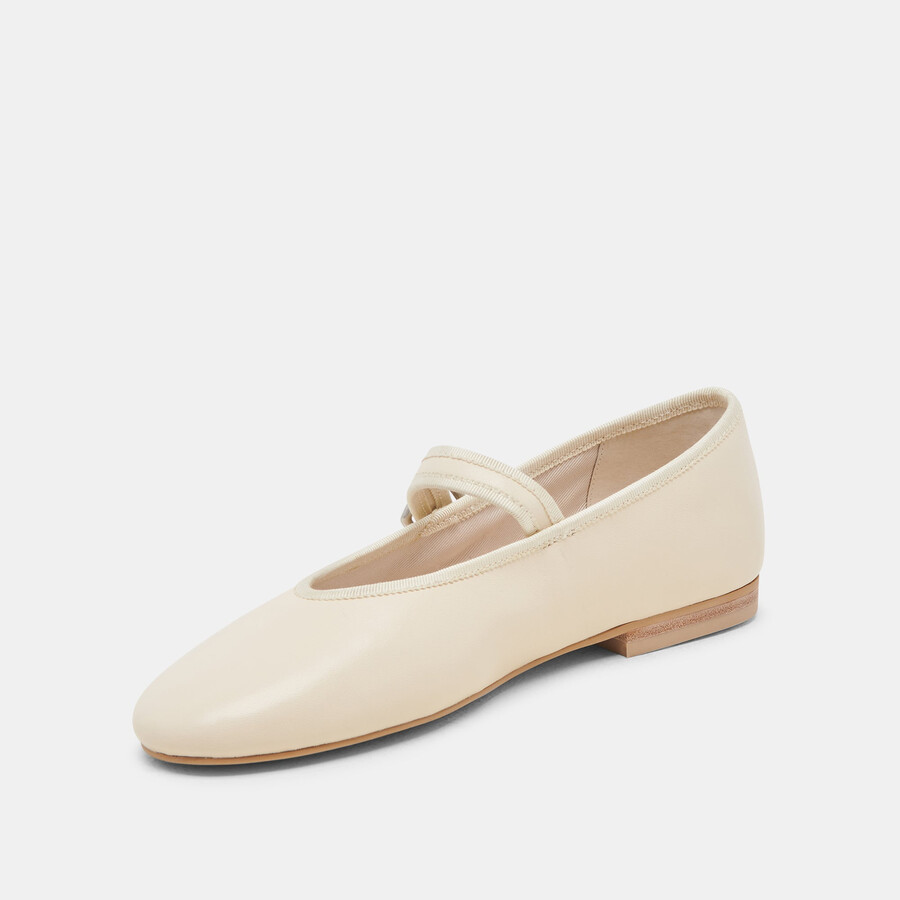 roslyn ballerinas aus cremefarbenem leder