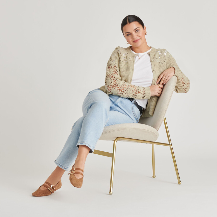 baylee ballerinas aus perforiertem wildleder in pekannuss