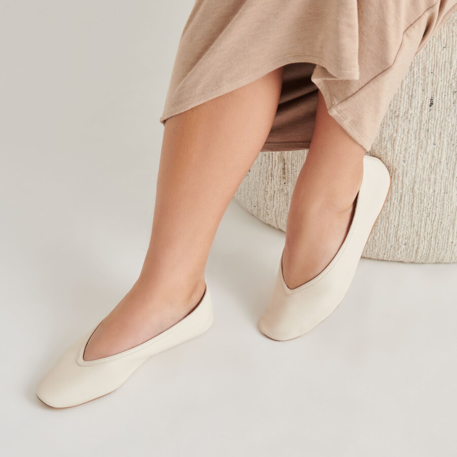braidy ballerinas aus elfenbeinfarbenem leder
