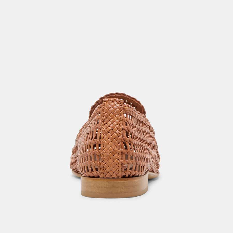 armond ballerinas aus cognacfarbenem gewebtem leder