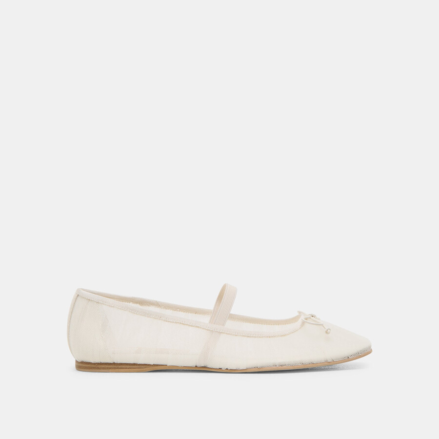 raeven ballerinas aus weißem tüll