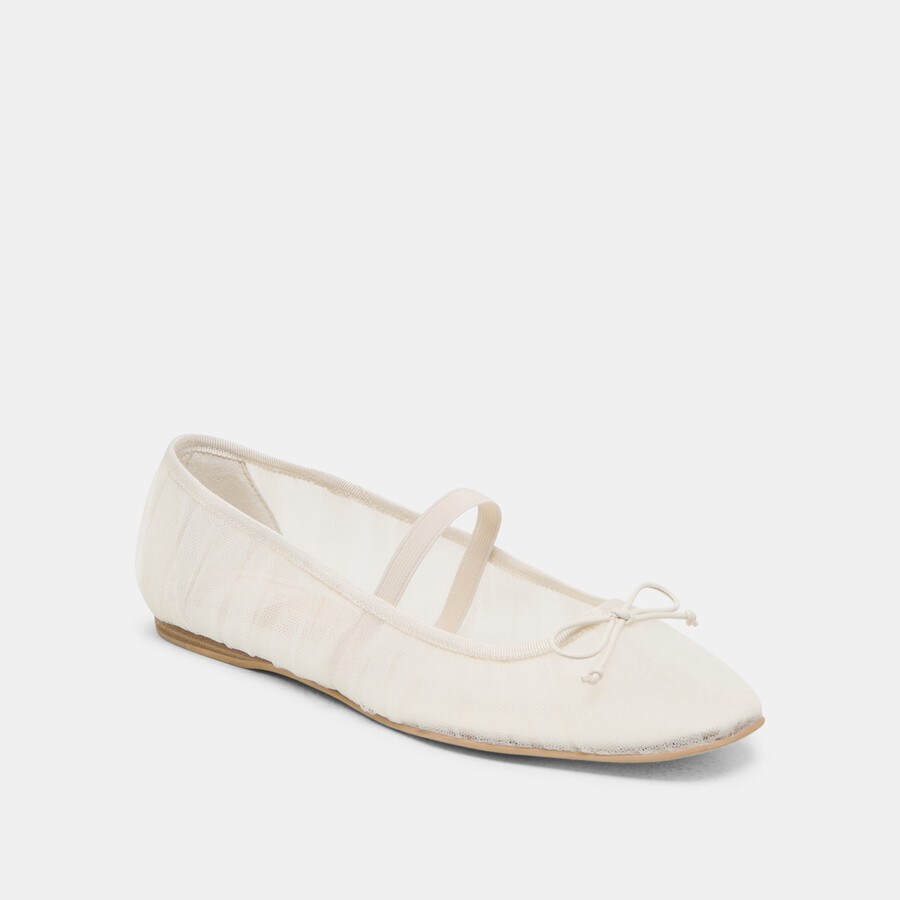 raeven ballerinas aus weißem tüll