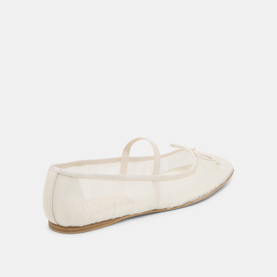 raeven ballerinas aus weißem tüll