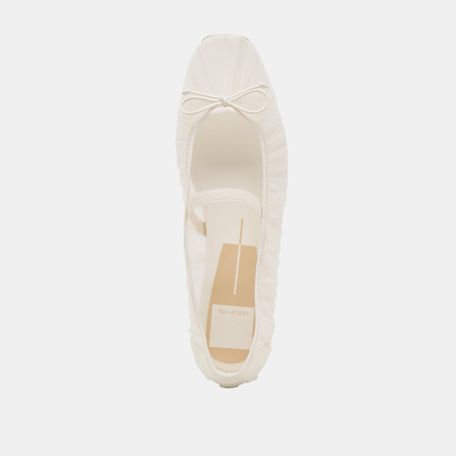 raeven ballerinas aus weißem tüll