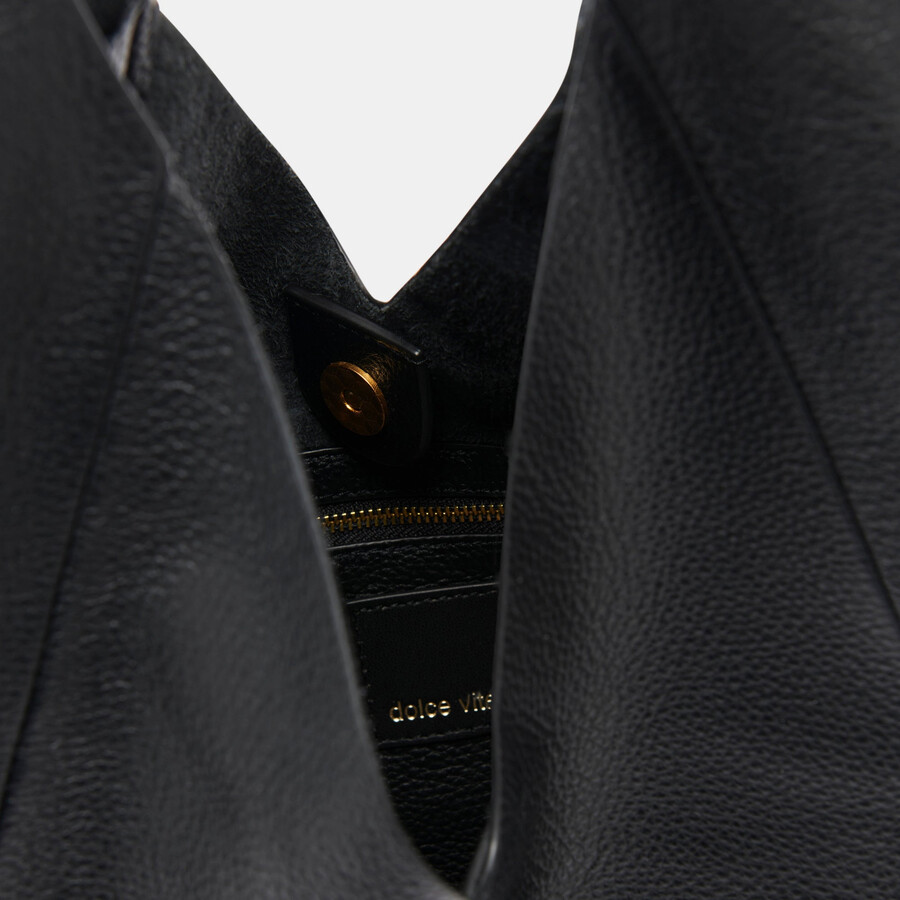 mia tote aus schwarzem leder