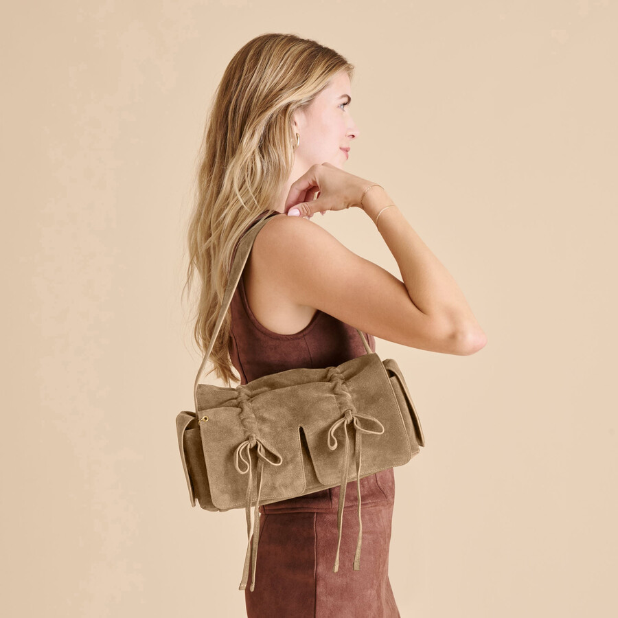 hudson schultertasche aus olivgrünem wildleder