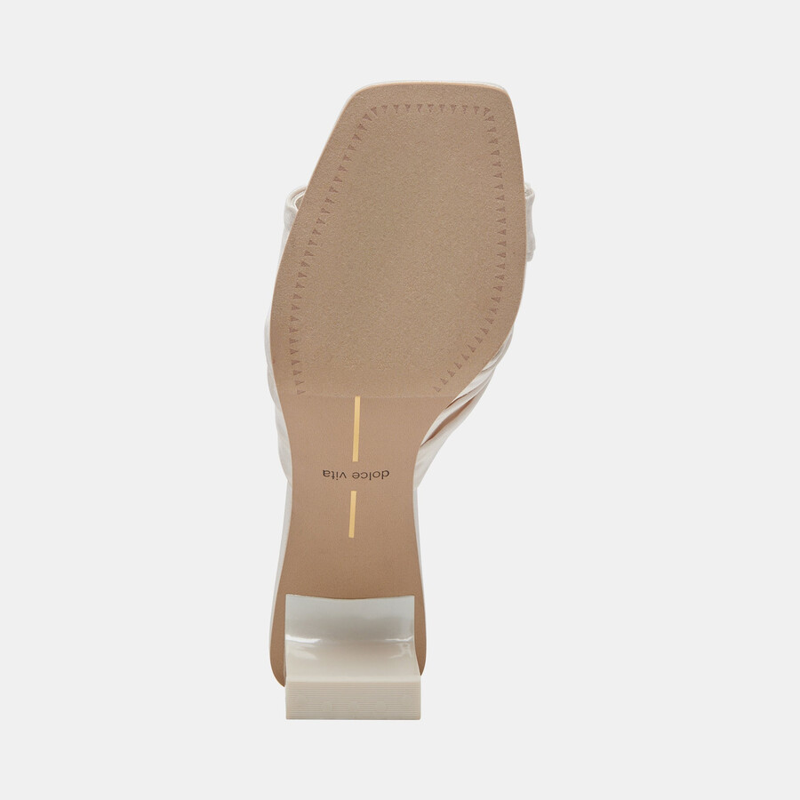 carlan heels aus cremeweißer seide