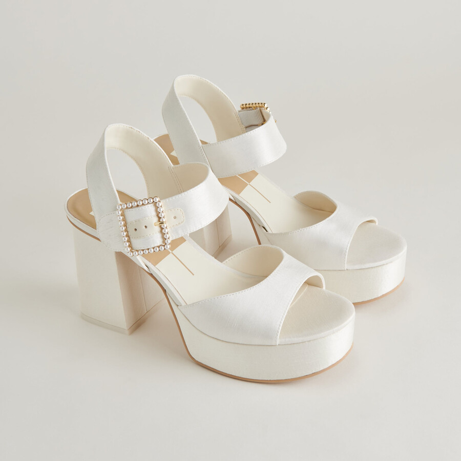 bobby pearl heels mit weißen perlen