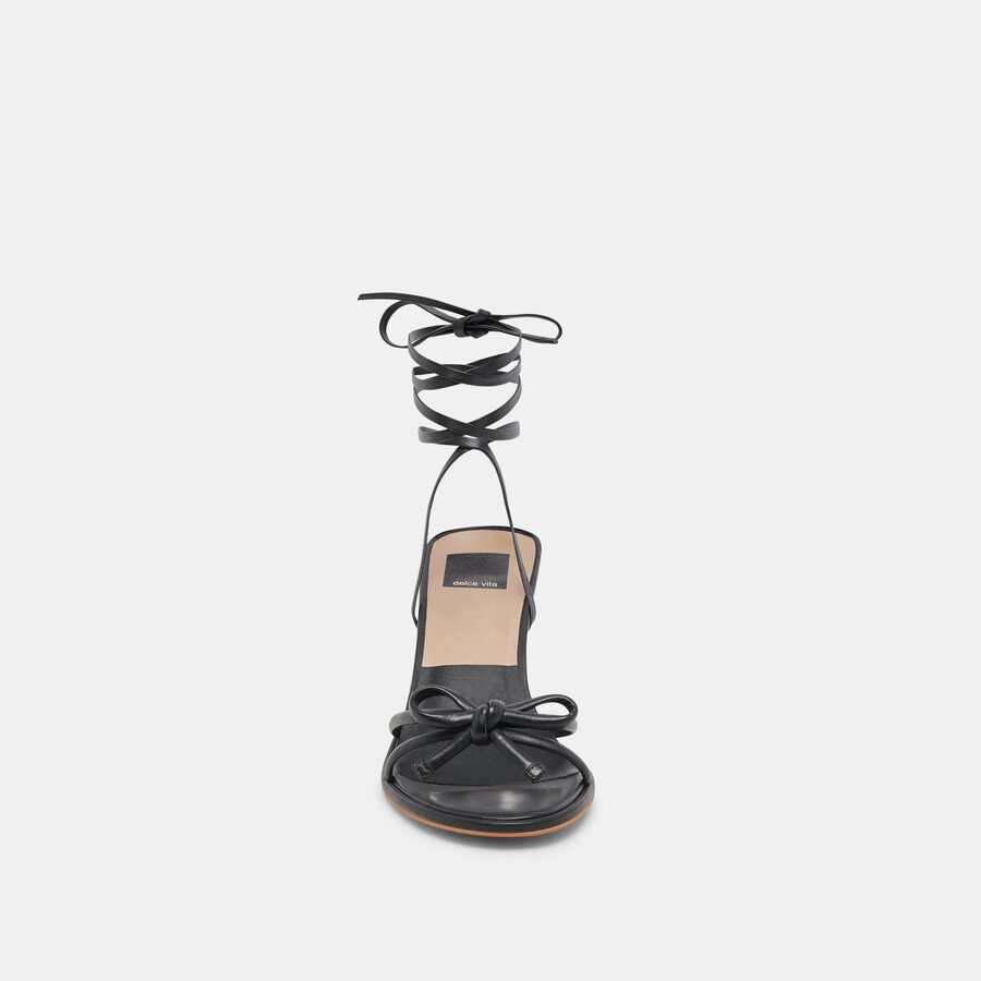 maison heels aus schwarzem leder