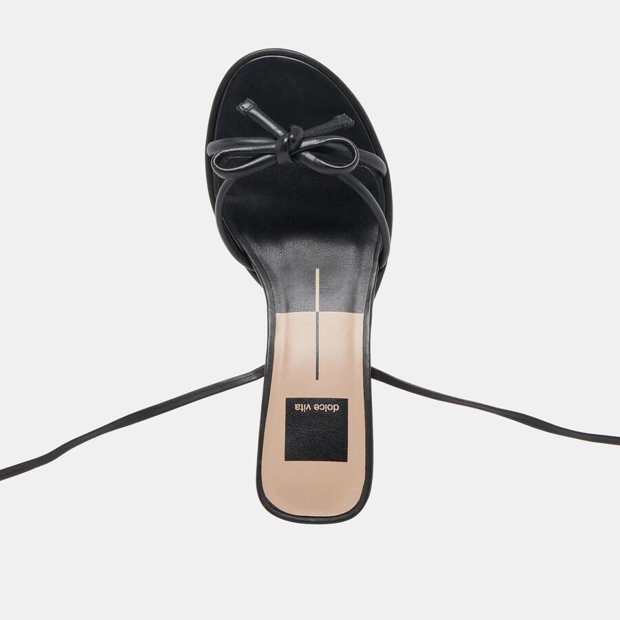 maison heels aus schwarzem leder