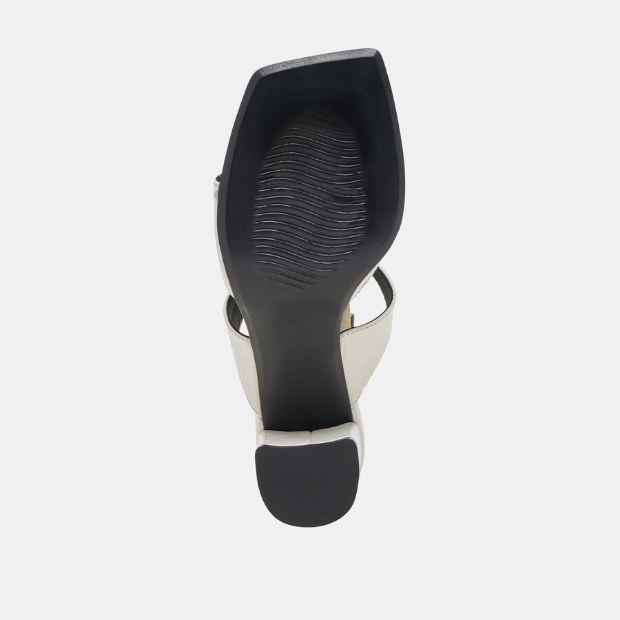 shane heels off-white crinkle lackleder
