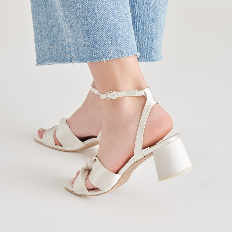 brenna heels elfenbein satin