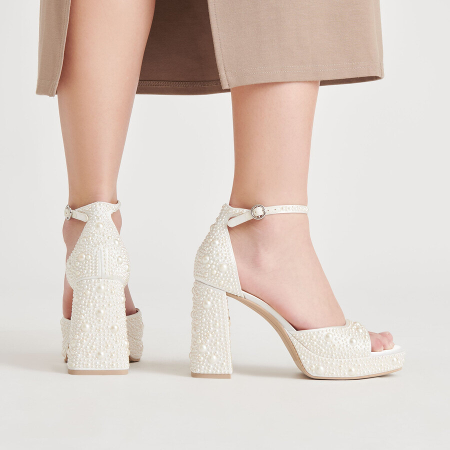 pandro pearl heels aus echtem weißen satin
