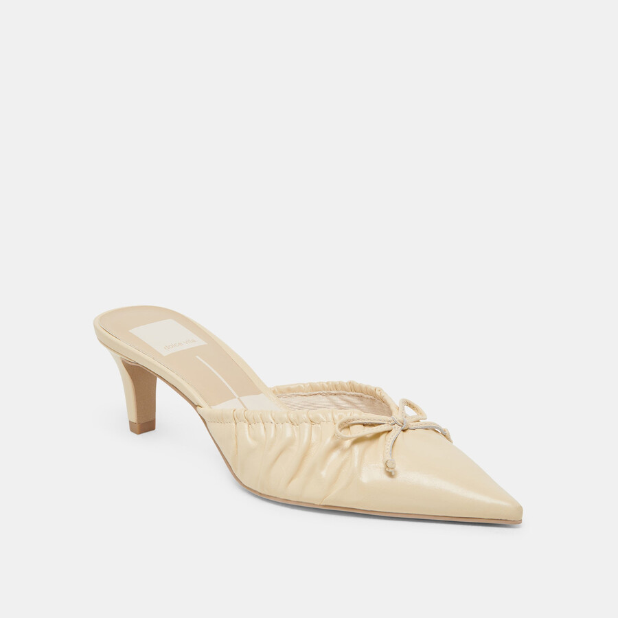 kairi mid heels hellgelbes crinkle-lackleder