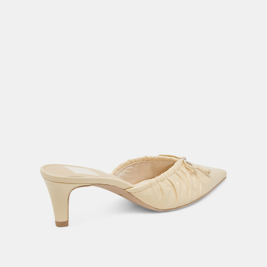 kairi mid heels hellgelbes crinkle-lackleder
