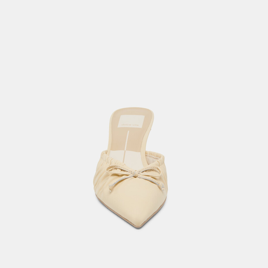 kairi mid heels hellgelbes crinkle-lackleder