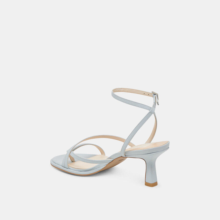 morah heels aus eisblauem leder