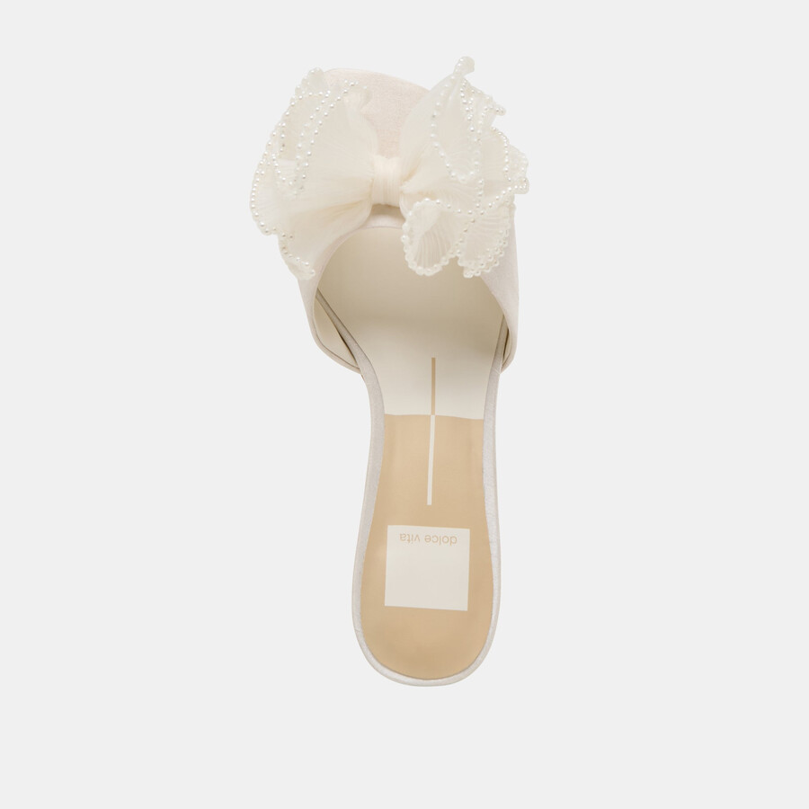 narita pearl heels aus cremefarbenem satin