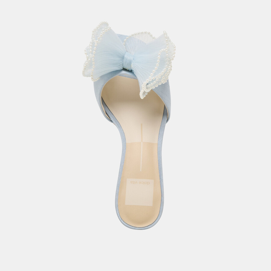 narita pearl heels hellblauer satin