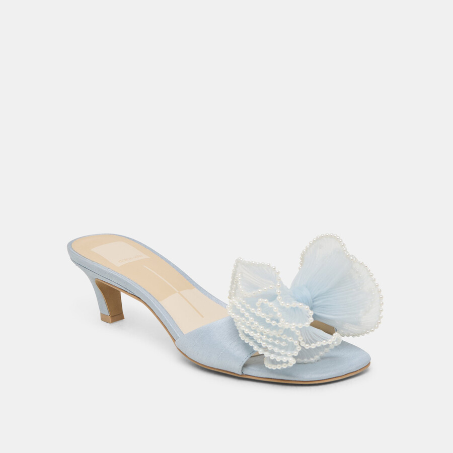 narita pearl heels hellblauer satin