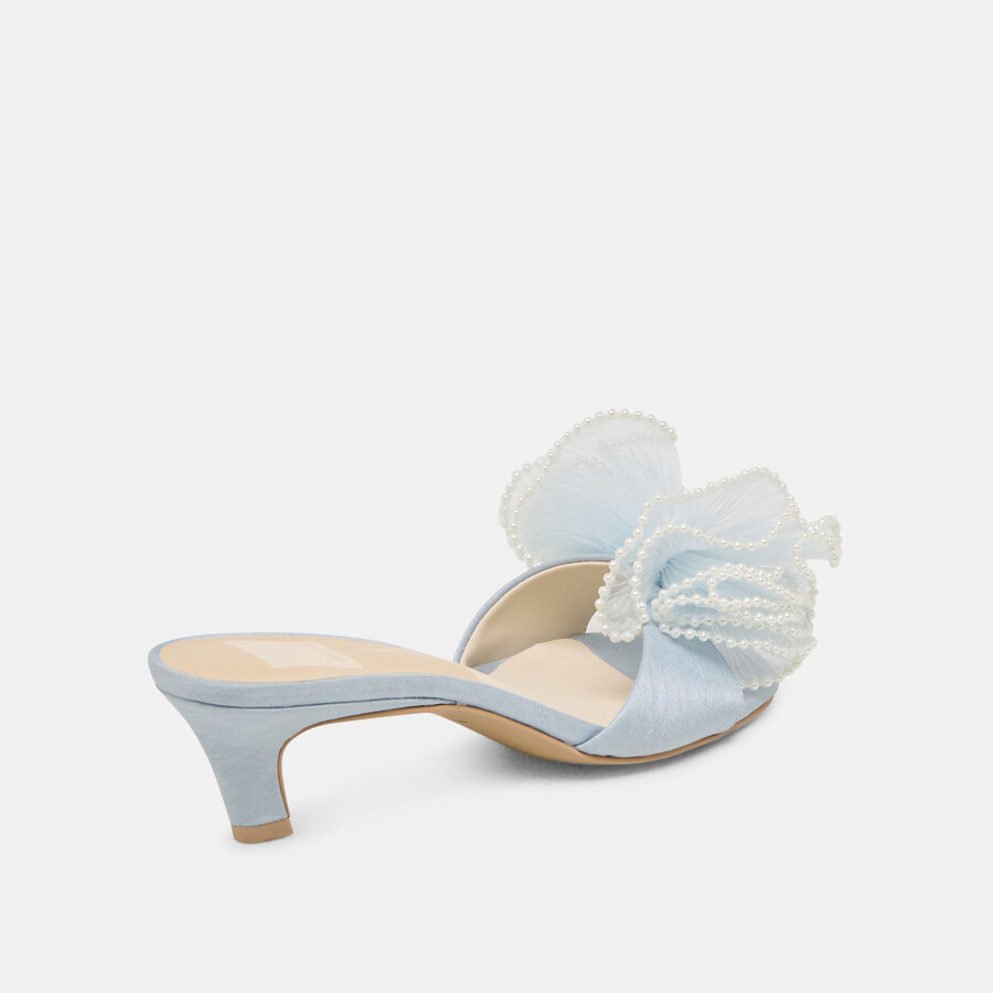 narita pearl heels hellblauer satin