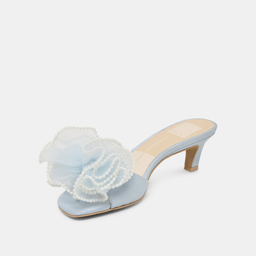 narita pearl heels hellblauer satin