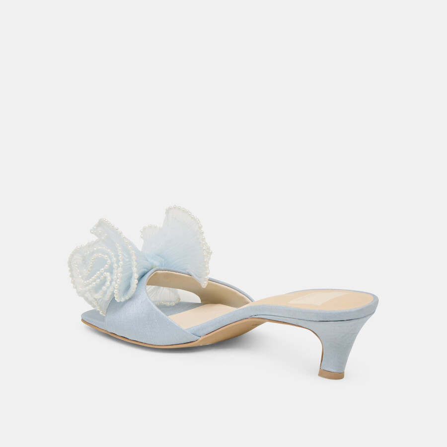 narita pearl heels hellblauer satin