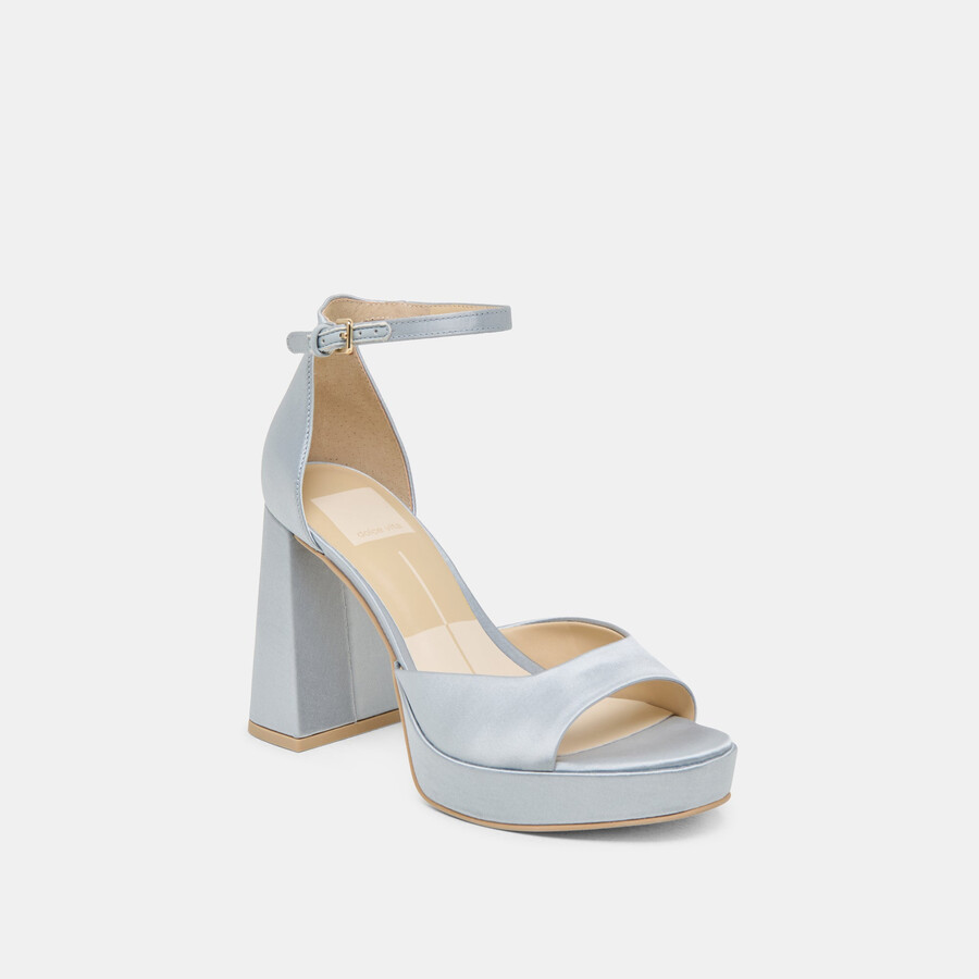 pandro heels hellblauer satin