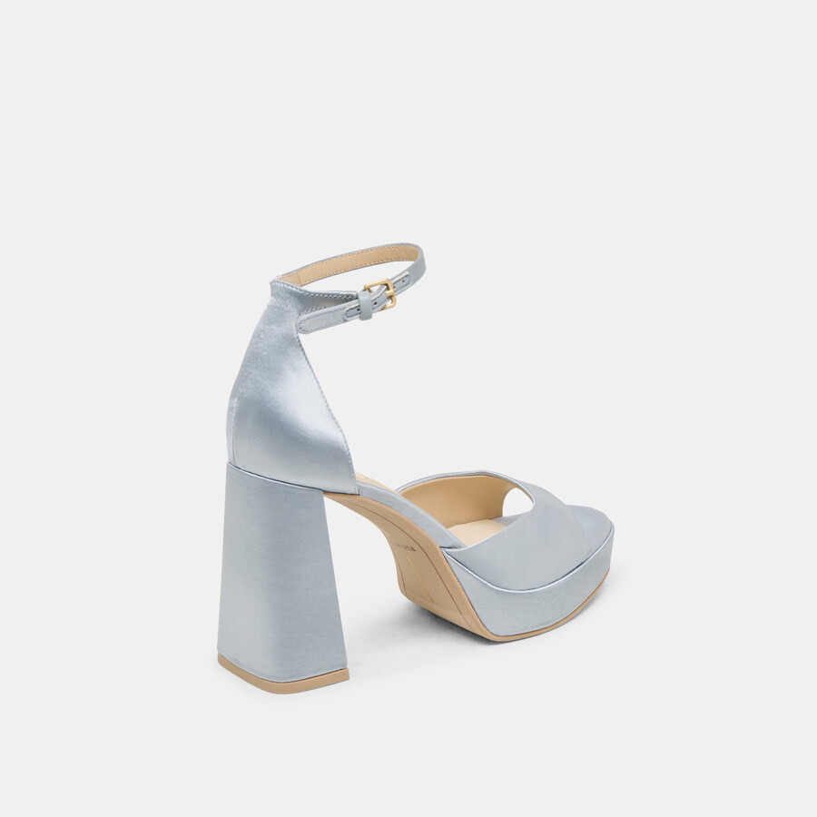 pandro heels hellblauer satin