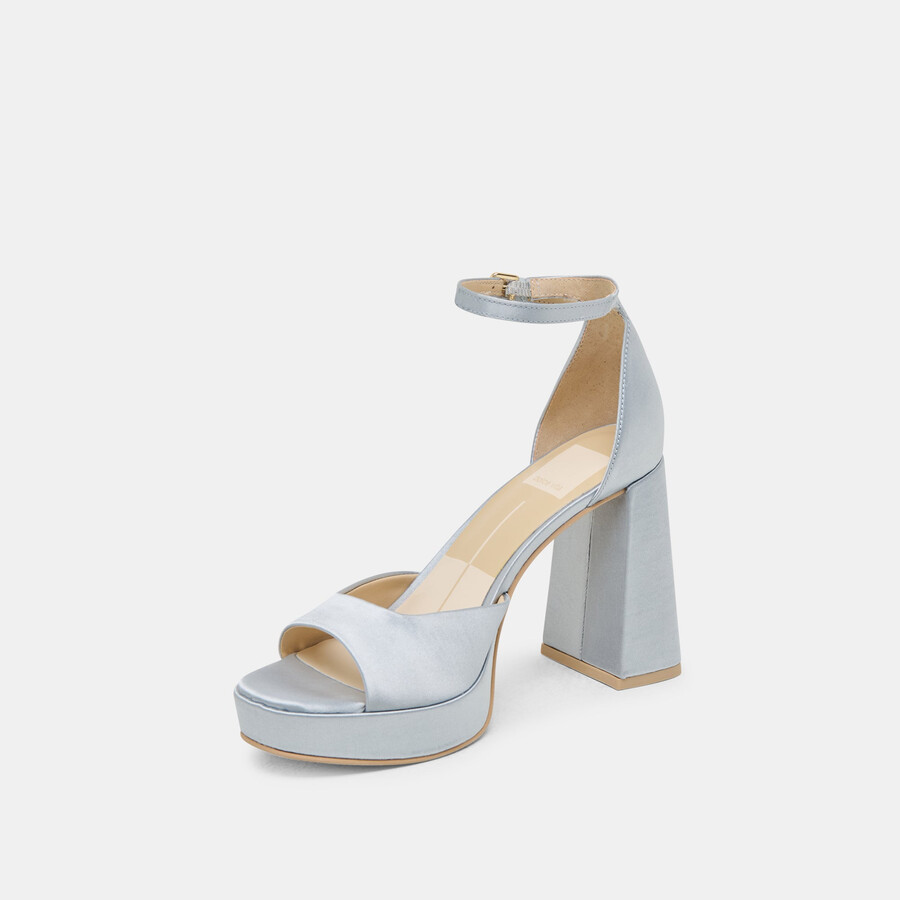 pandro heels hellblauer satin
