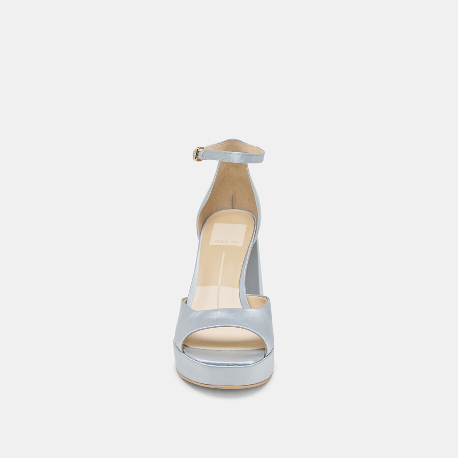 pandro heels hellblauer satin