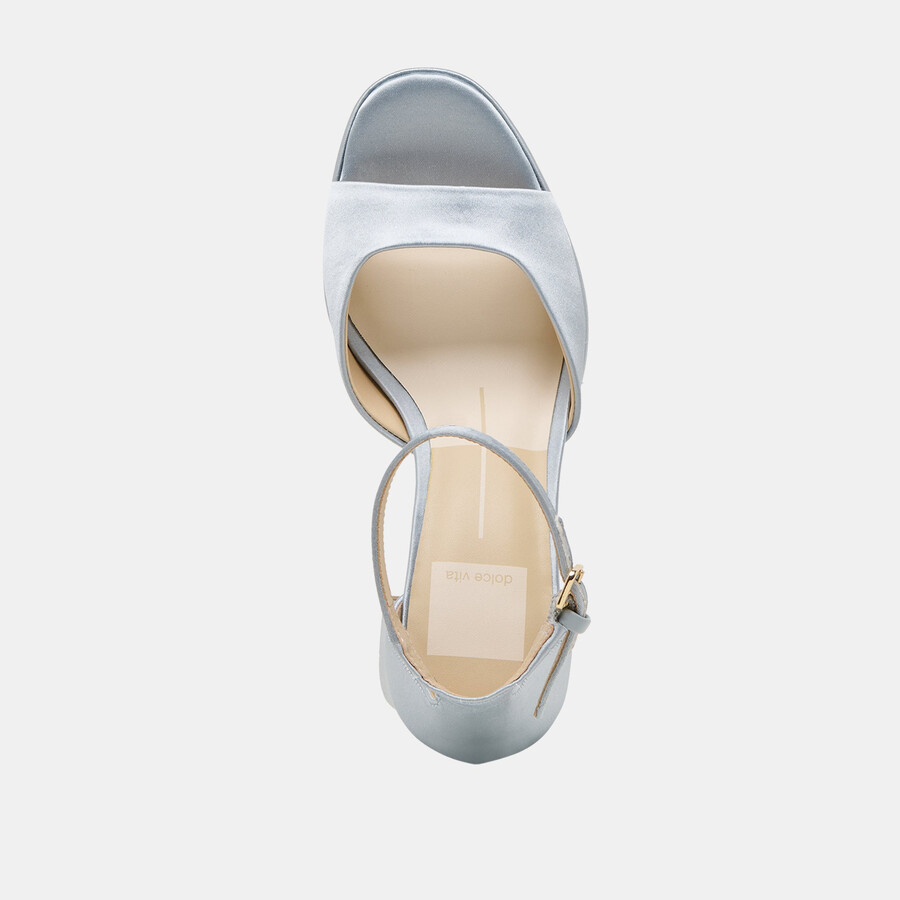 pandro heels hellblauer satin