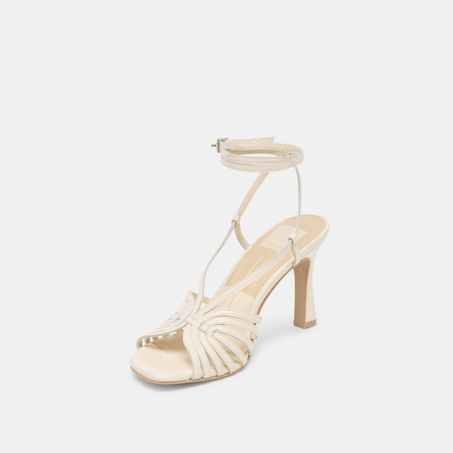 nivana heels off white crinkle lackleder