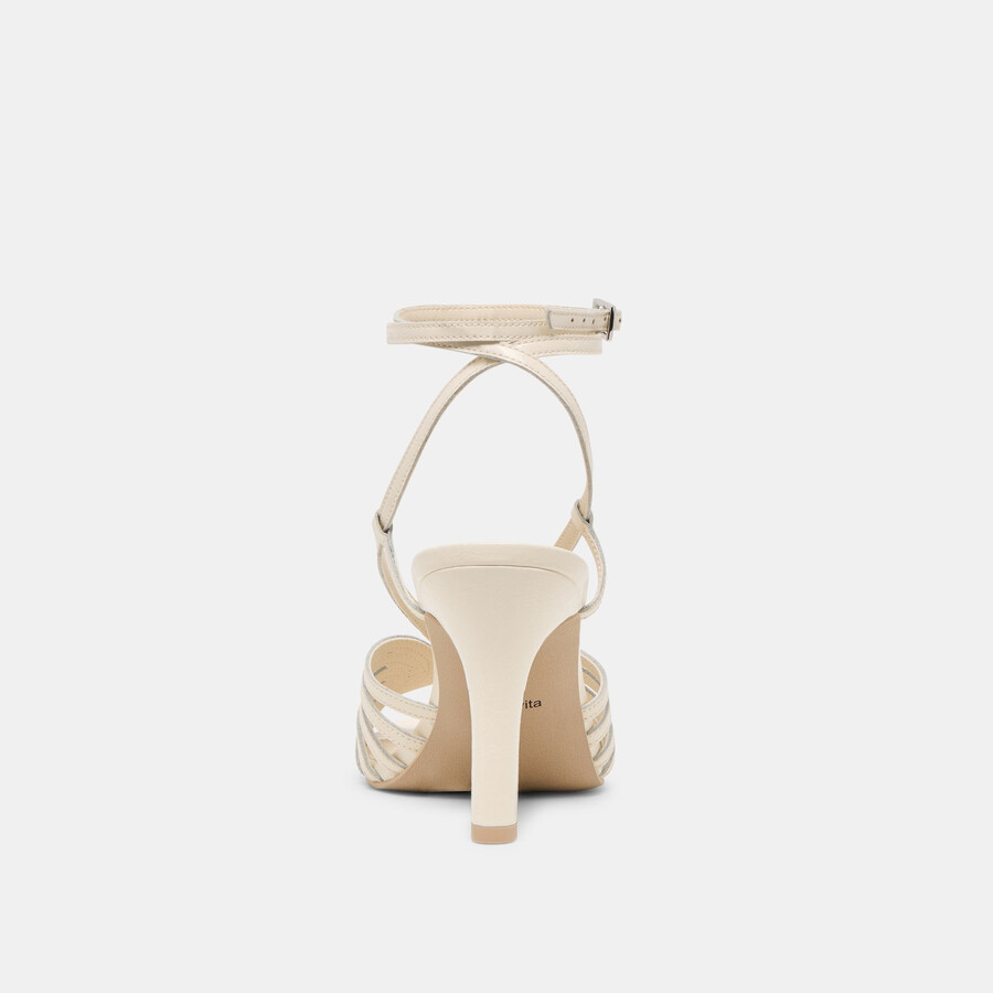 nivana heels off white crinkle lackleder