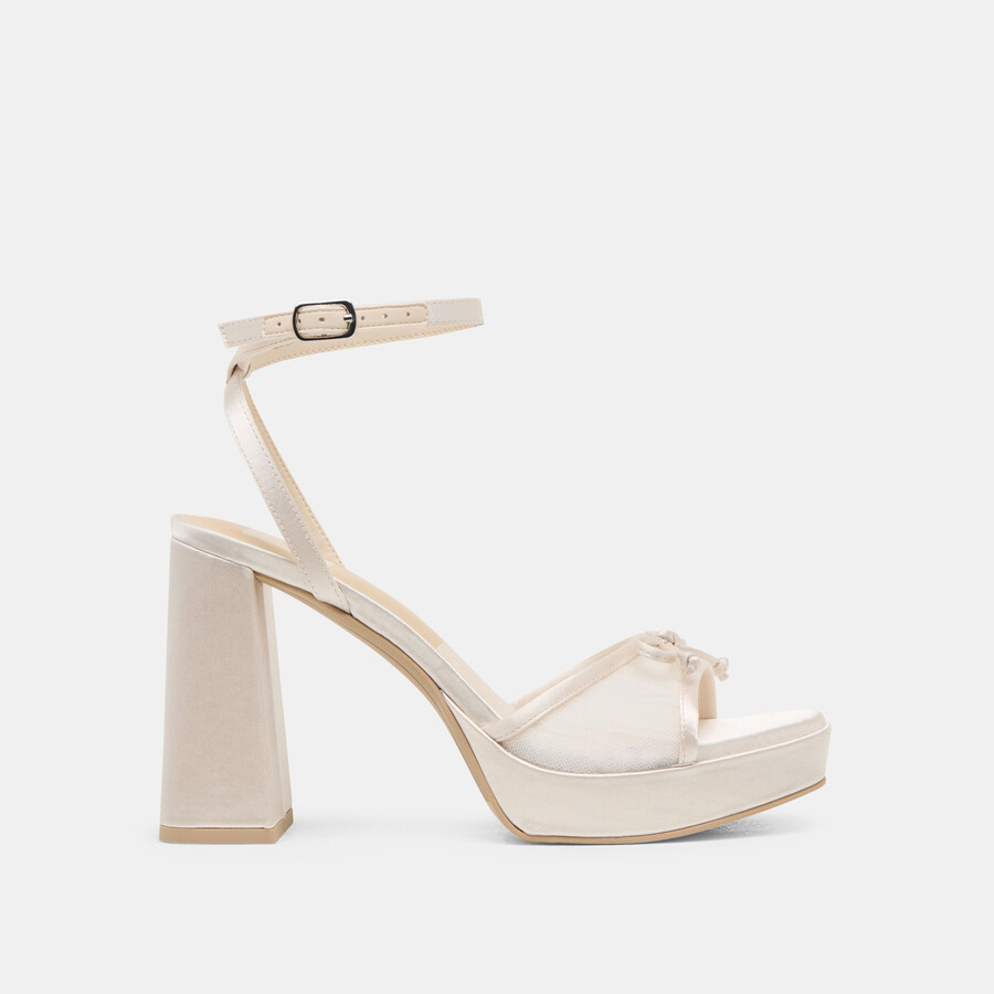 pandora heels aus weißem tüll